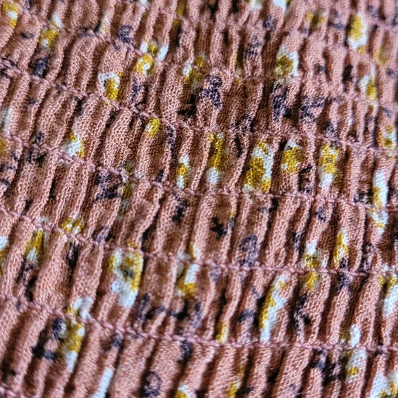Floral Smocked Rust Top - Picture 6 of 7